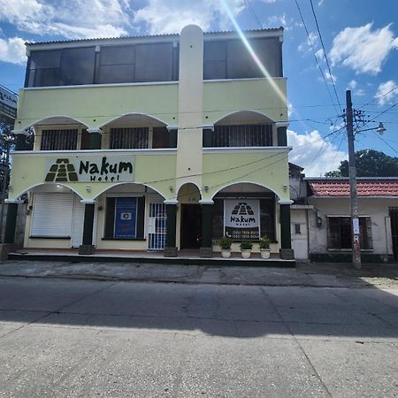 Nakum Hotel Flores Extérieur photo