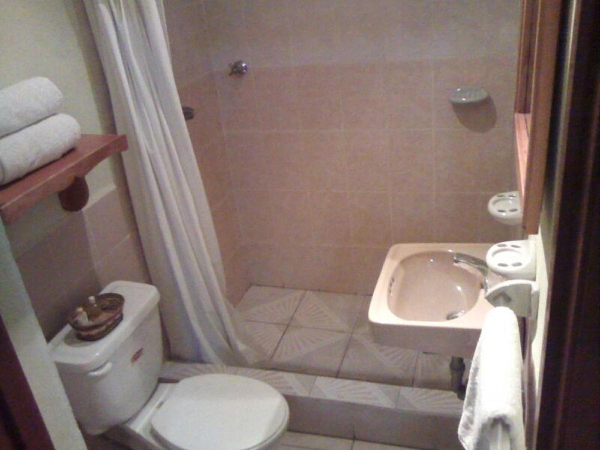 Nakum Hotel Flores Chambre photo