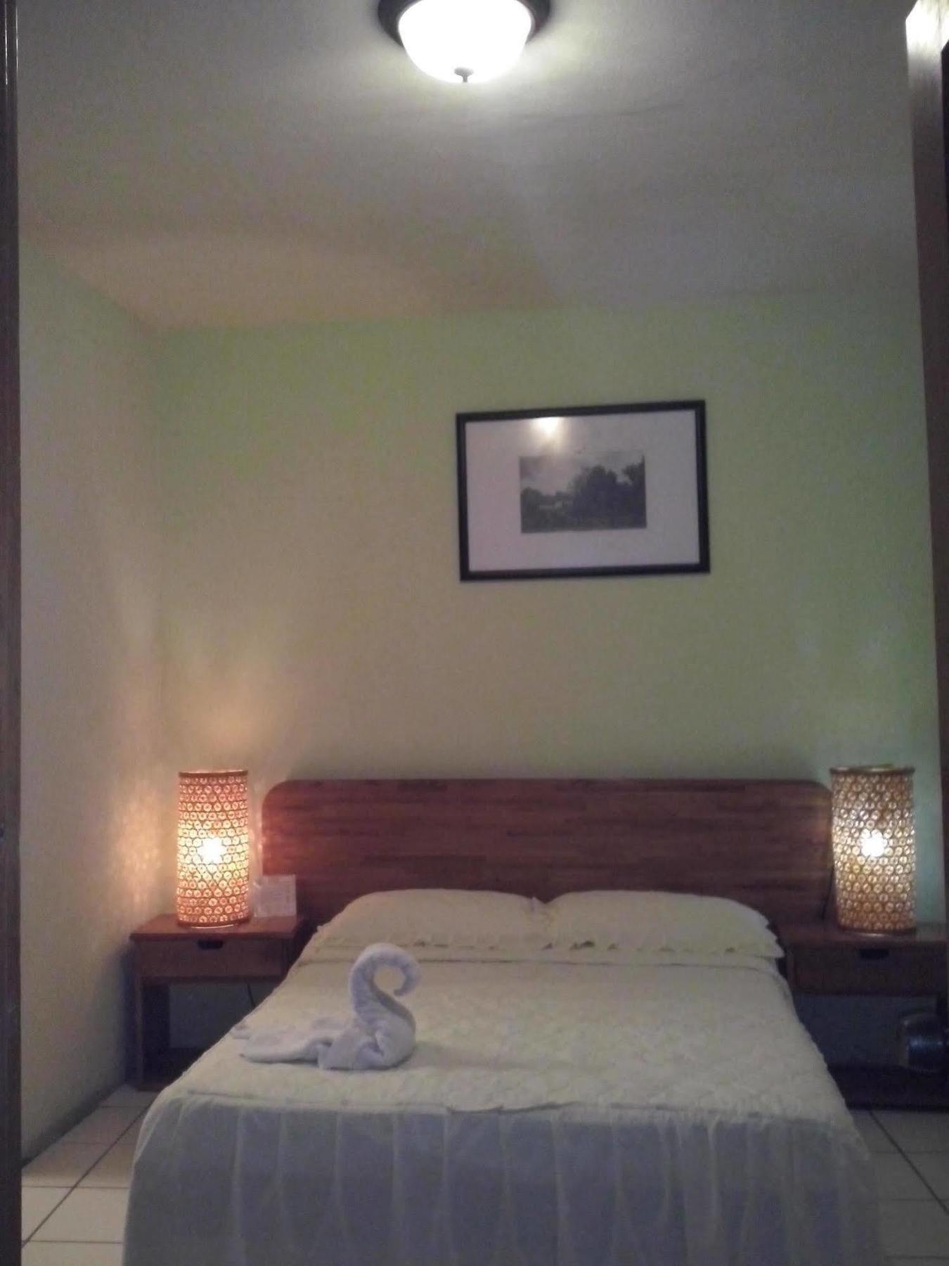 Nakum Hotel Flores Extérieur photo